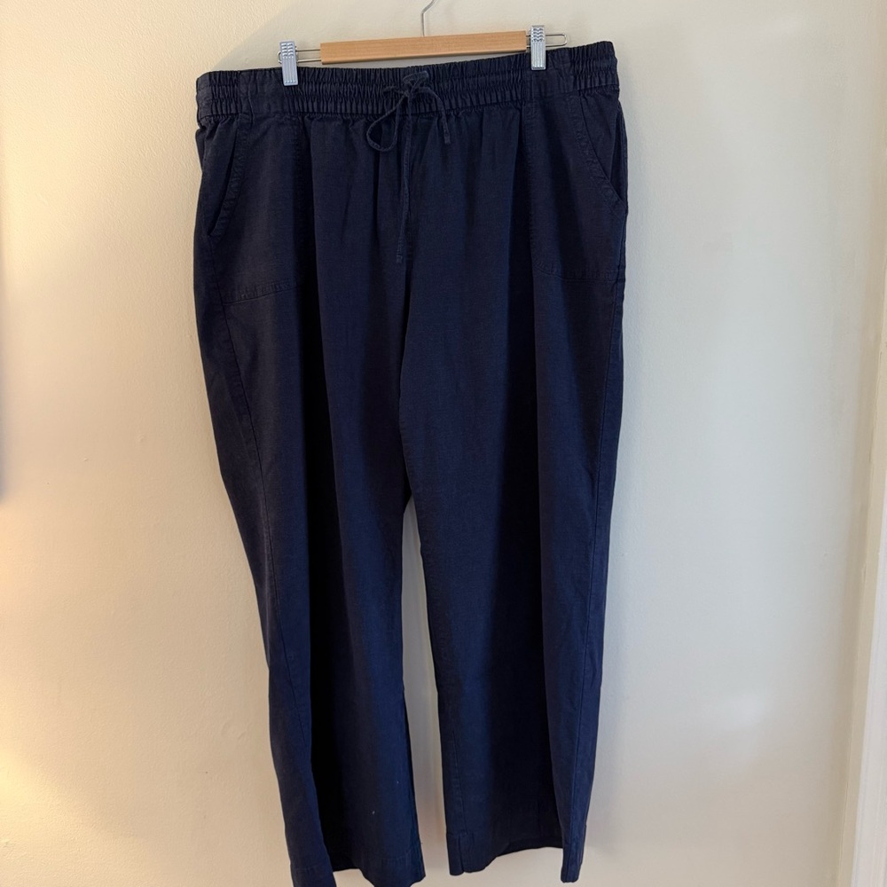 Old Navy linen pants.  Navy.  Size 20.
